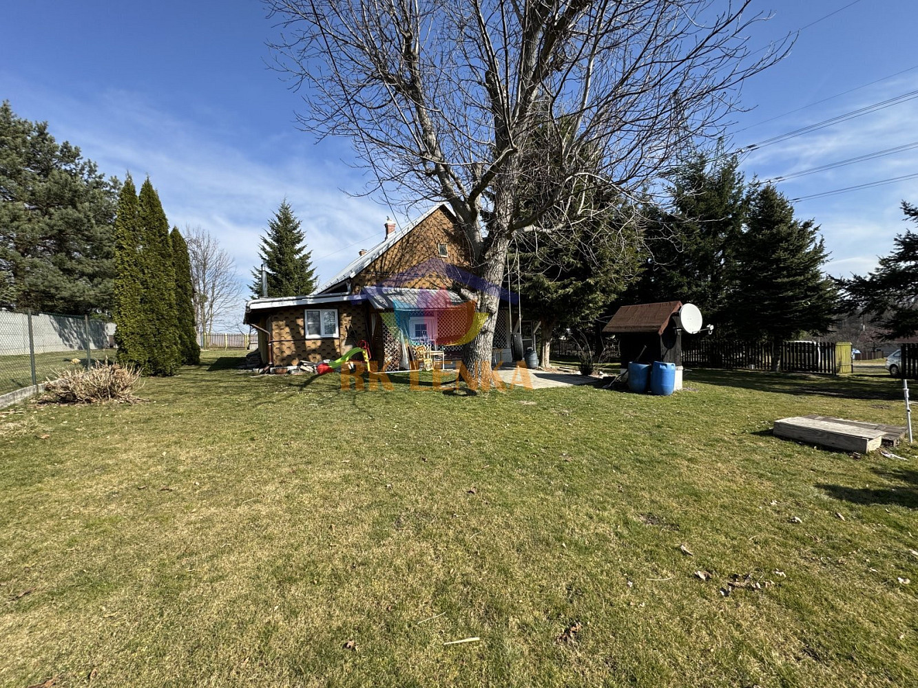 Prodej domu 200 m² s pozemkem 6 556 m² – pohled 2