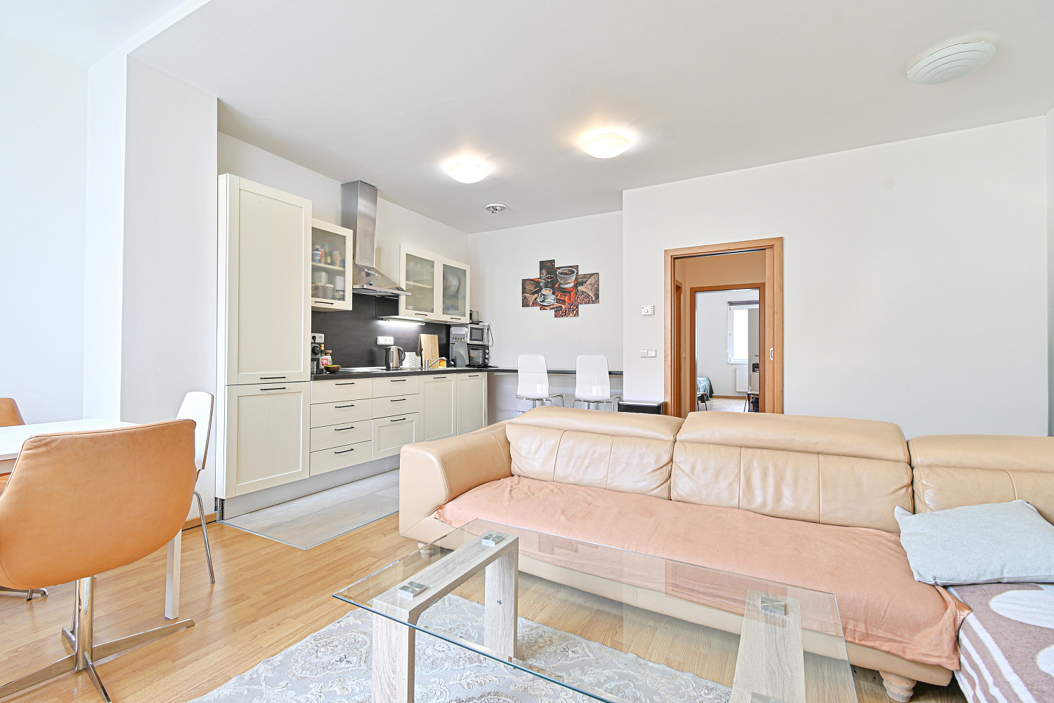 Prodej bytu 3+kk 83 m² — photo 2