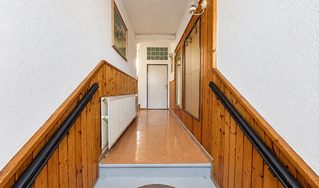 Prodej domu 183 m² s pozemkem 402 m², Spořice – náhled fotky 18