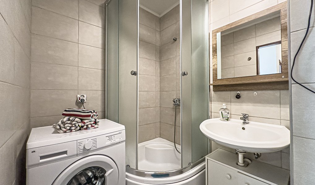 Pronájem bytu 2+1 54 m², Teplice – náhled fotky 12