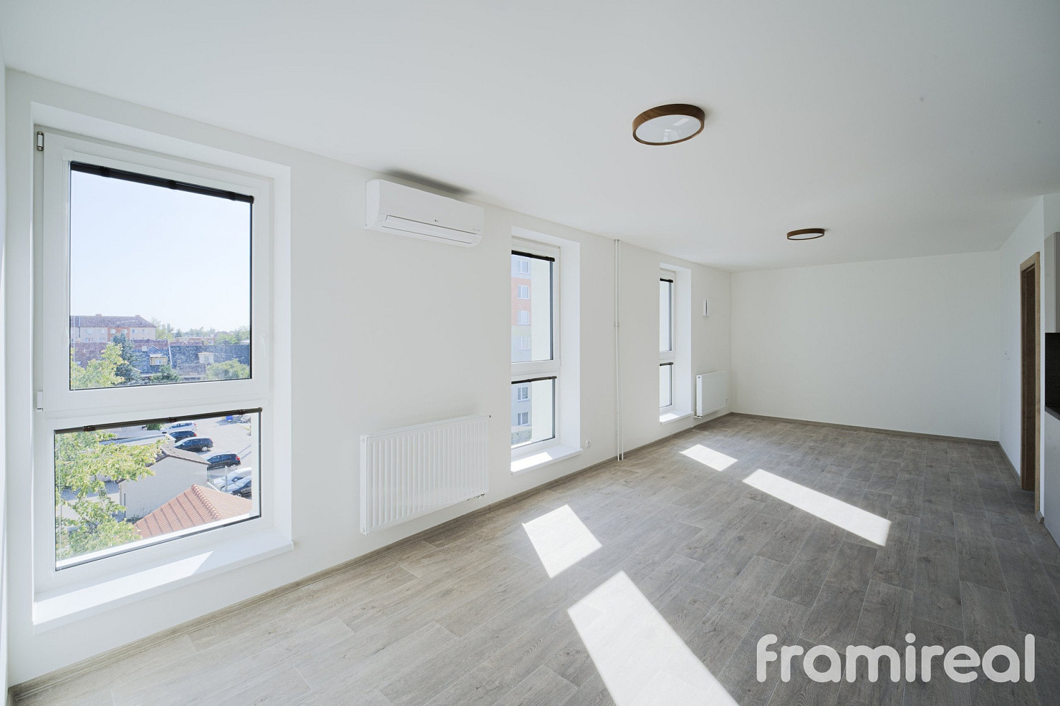 Pronájem bytu 2+kk 50 m² – fotografie 2