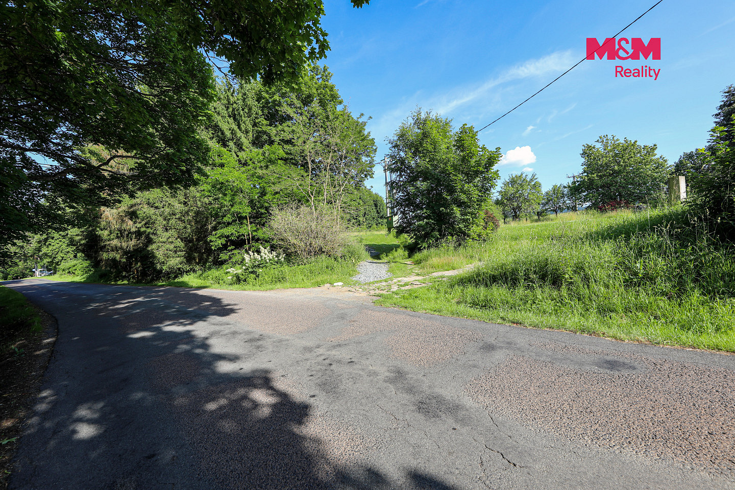 Prodej stavebního pozemku 2 139 m² – další