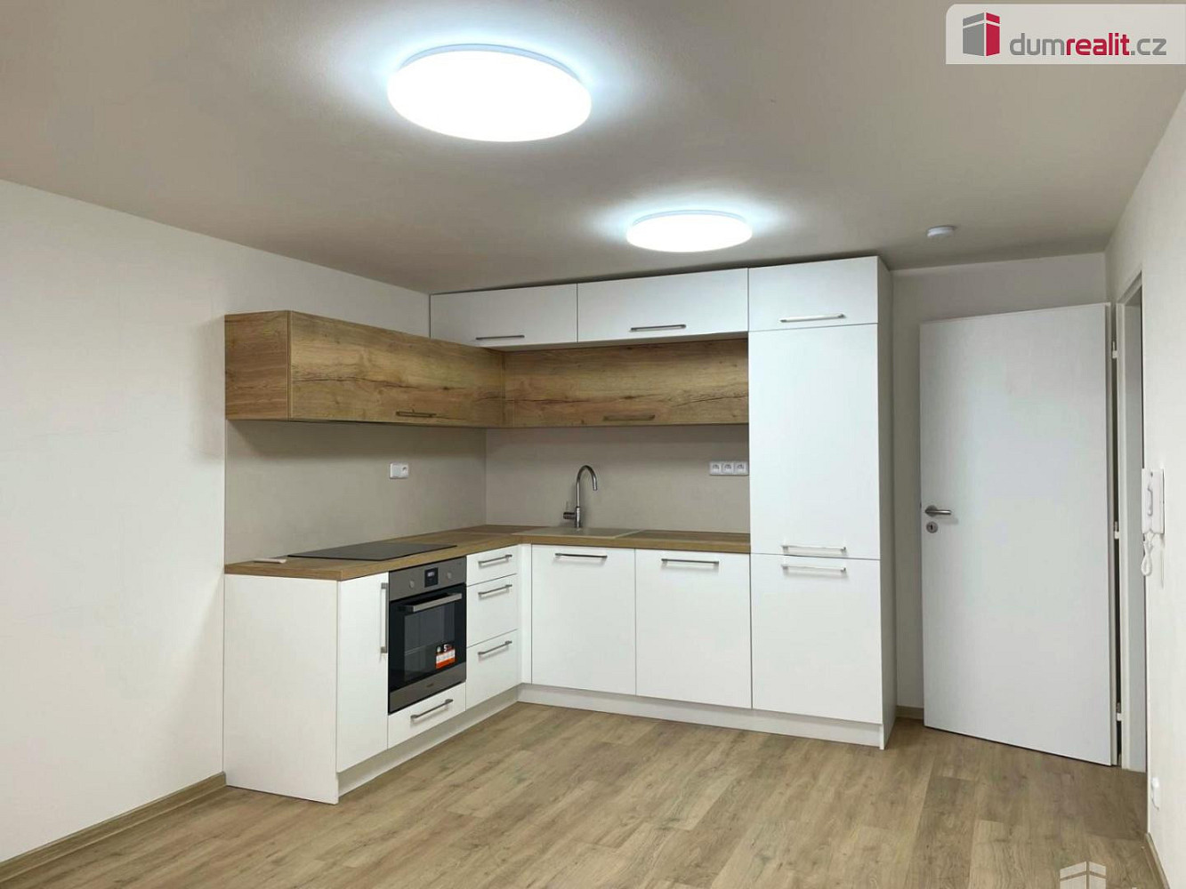 Pronájem bytu 2+kk 53 m² — photo 2