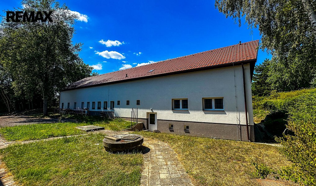 Pronájem kanceláře 70 m², Kamenice – náhled fotky 2