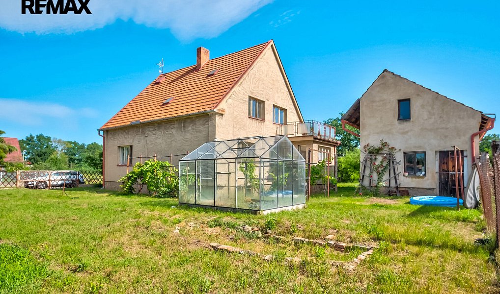 Prodej domu 260 m² s pozemkem 839 m², Vědomice – náhled fotky 10