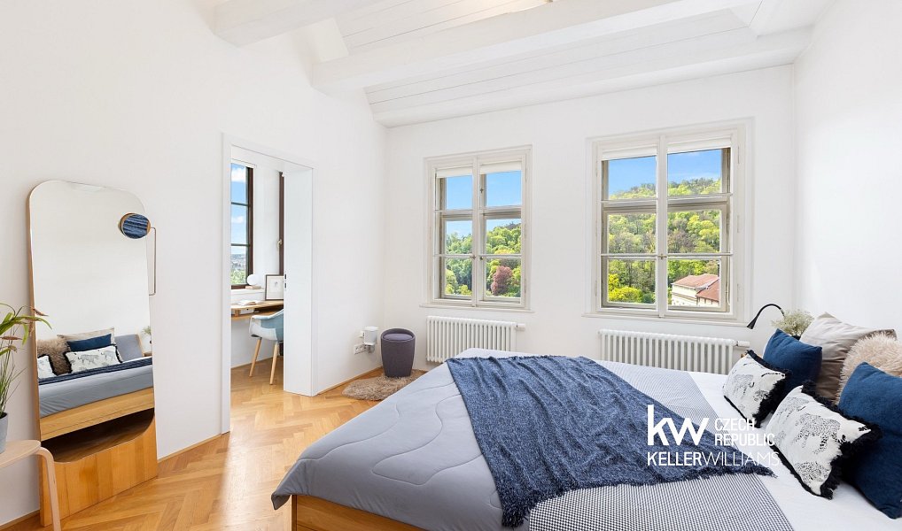 Prodej bytu 6+kk 231 m², Praha – náhled fotky 10