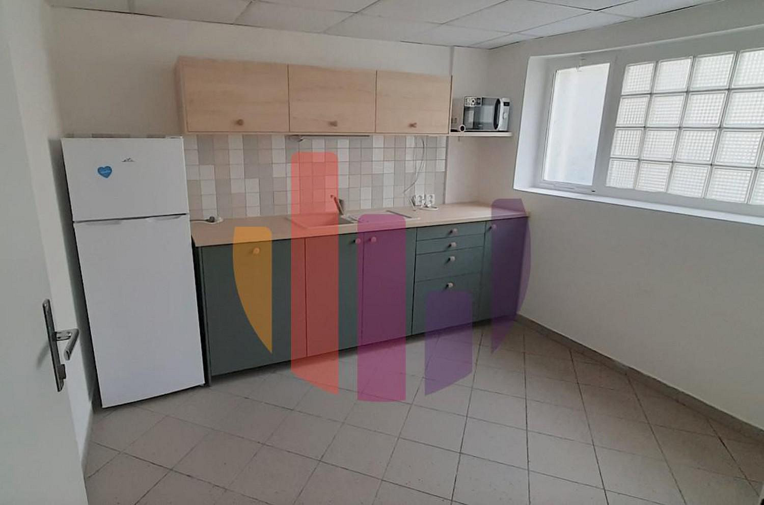 Pronájem kanceláře 120 m² — photo 4
