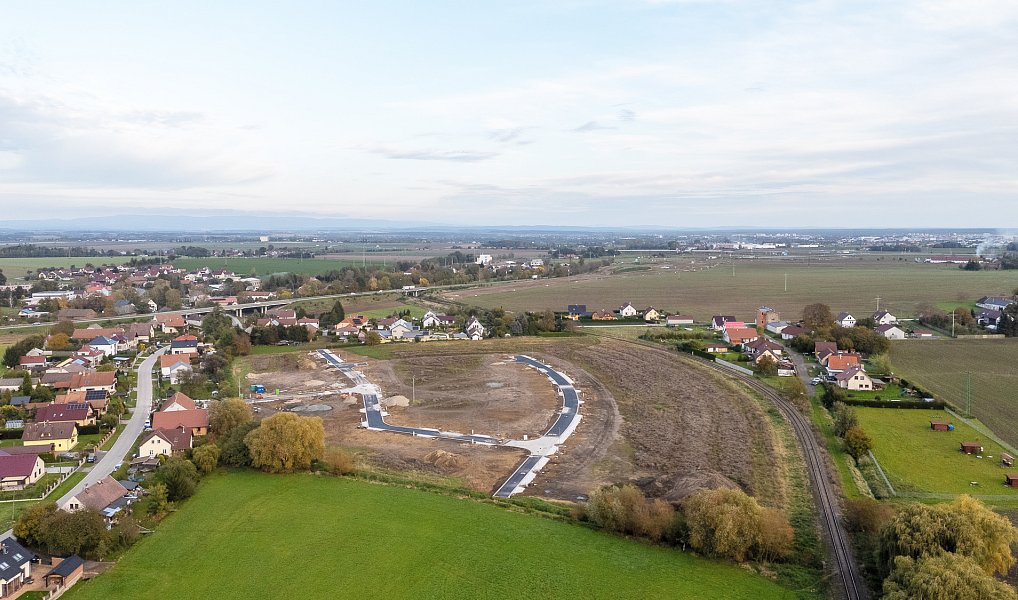 Prodej stavebního pozemku 842 m², Všestary – náhled fotky 3
