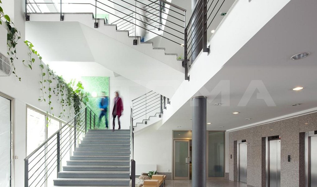 Pronájem kanceláře 215 m², Praha – náhled fotky 6