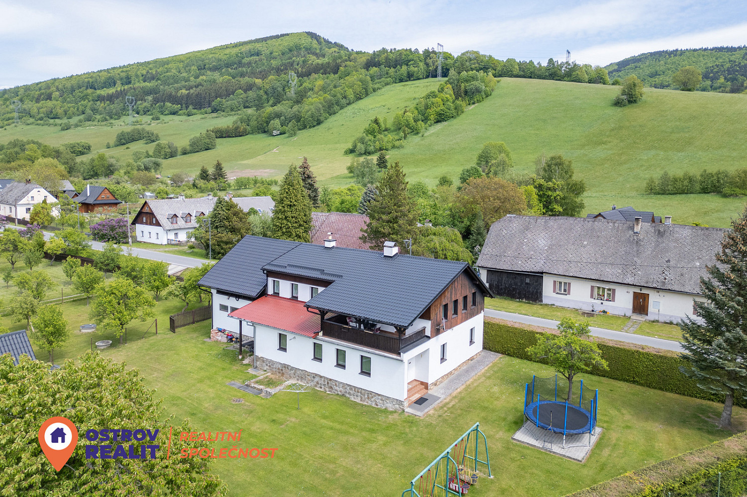 Prodej domu 210 m² s pozemkem 370 m² — photo 3