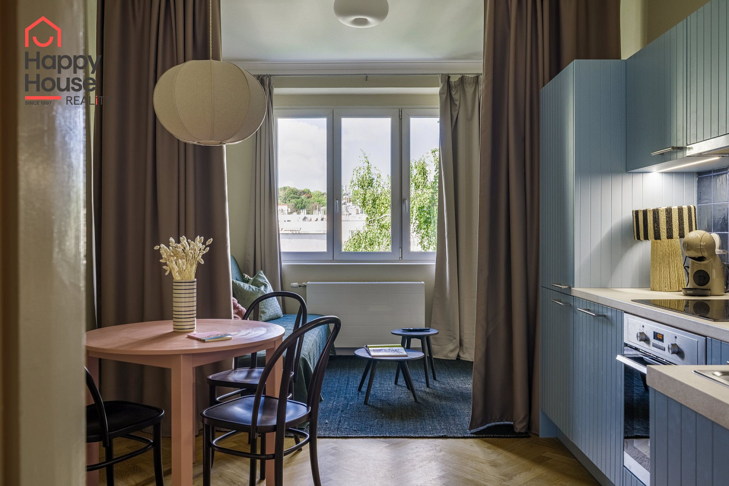 Pronájem bytu 2+kk 40 m² – fotografie 2