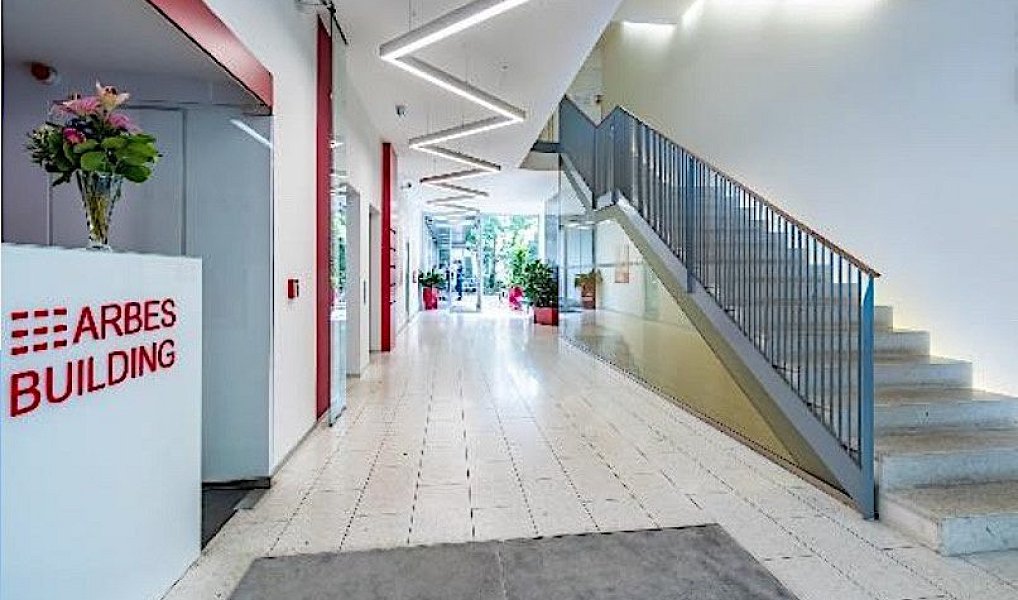 Pronájem kanceláře 215 m², Praha – náhled fotky 2