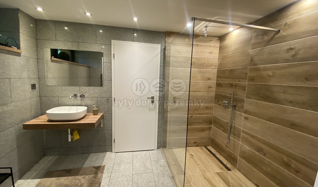 Prodej chaty/chalupy 200 m² s pozemkem 402 m², Mikulovice – náhled fotky 13