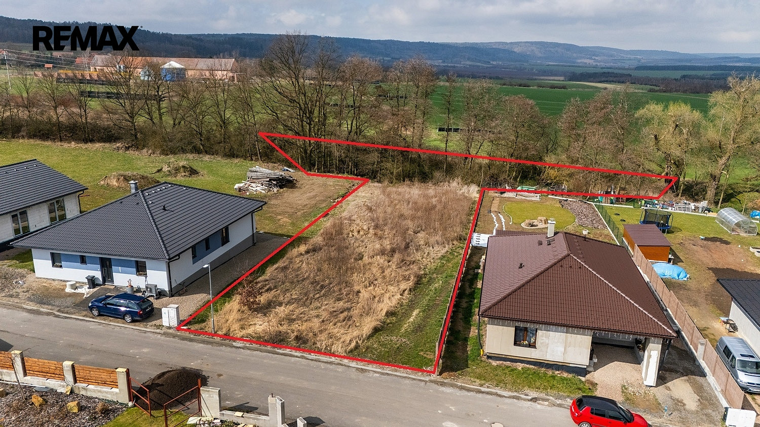 Prodej stavebního pozemku 2 649 m²