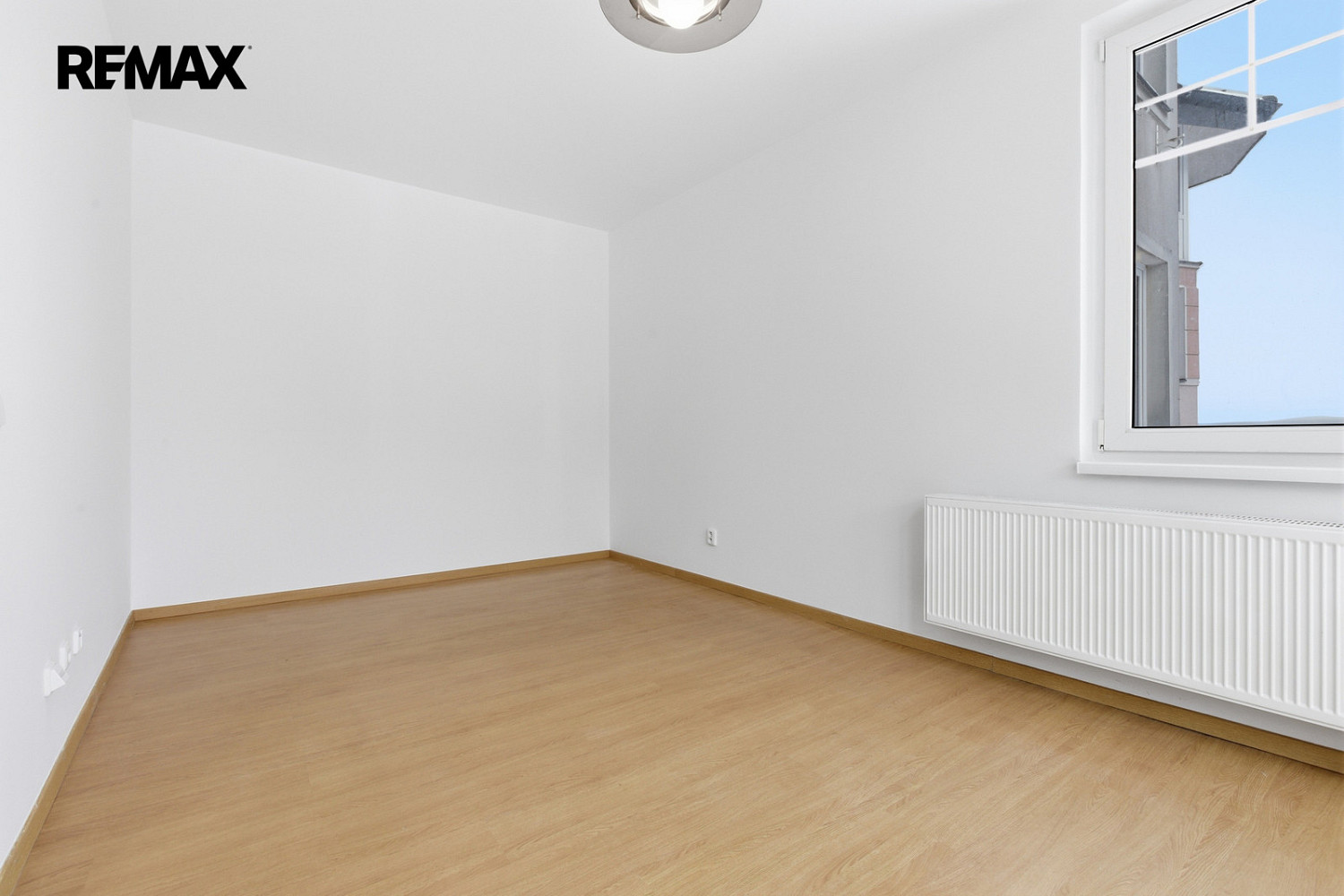 Prodej bytu 2+1 63 m² — photo 2