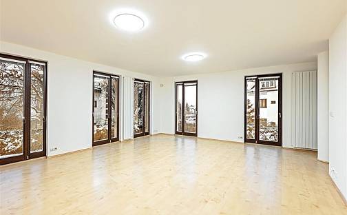 Pronájem bytu 4+1 130 m², Na vrstvách, Praha 4 - Podolí, okres Praha
