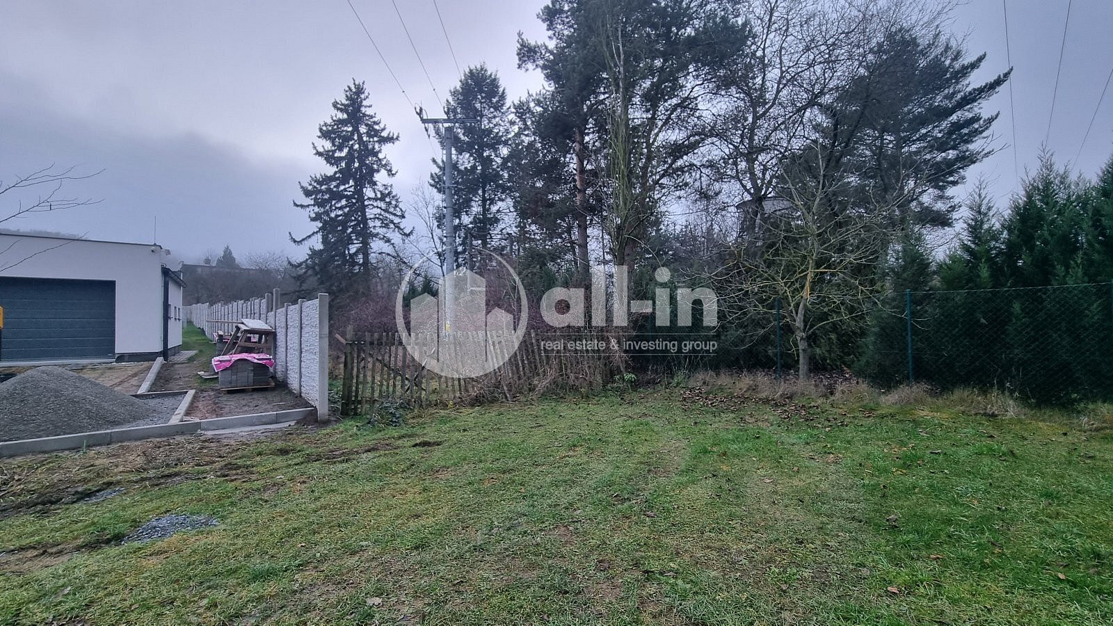 Prodej stavebního pozemku 1 652 m² – fotografie 5