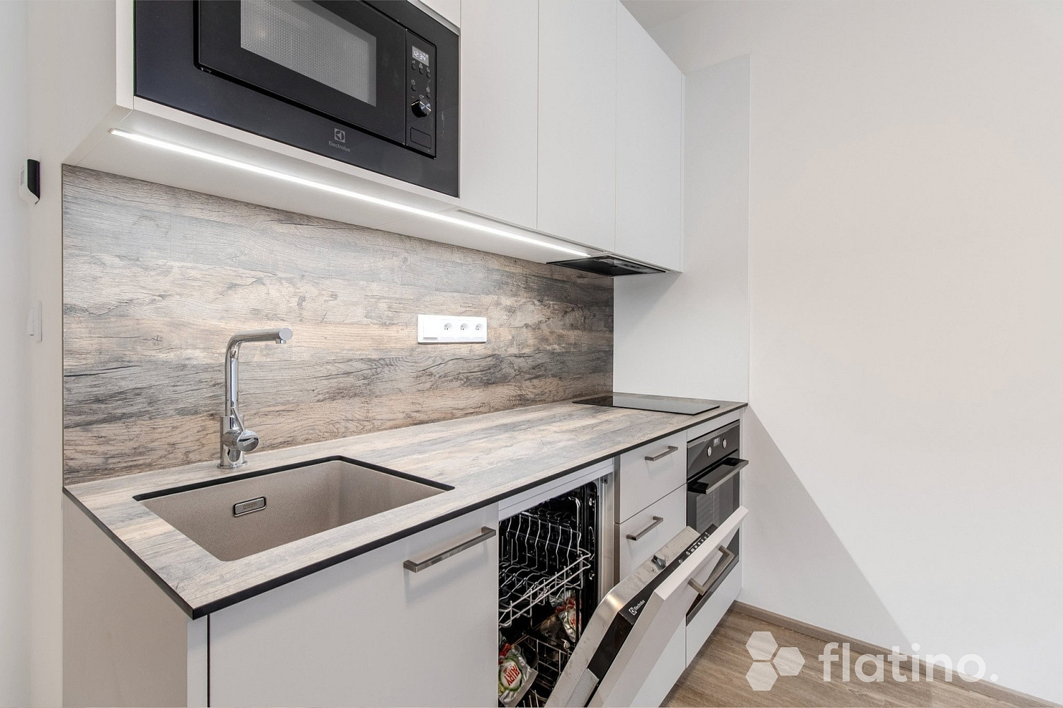 Prodej bytu 1+kk 37 m² — photo 3