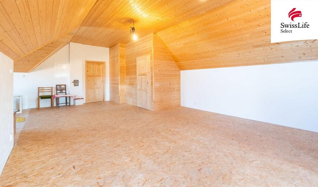 Prodej domu 240 m² s pozemkem 896 m², Kostomlátky – náhled fotky 5