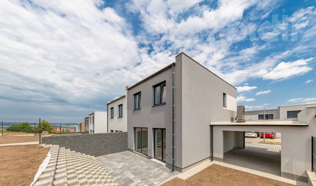 Prodej domu 126 m² s pozemkem 495 m², Hořovice – náhled fotky 2
