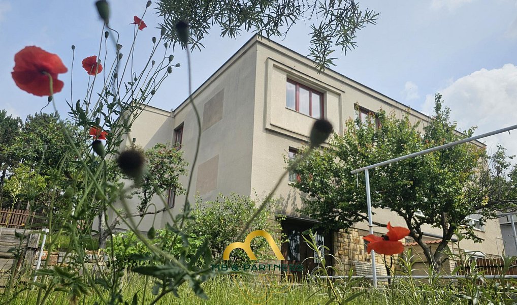 Prodej domu 240 m² s pozemkem 440 m², Praha – náhled fotky 9