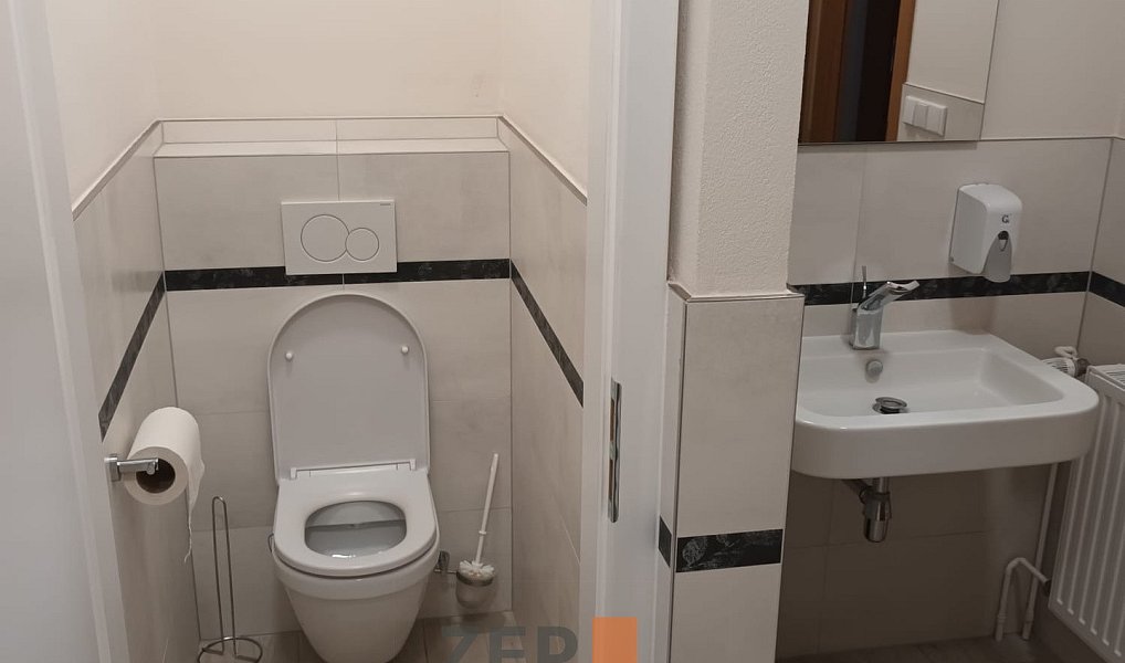 Prodej kanceláře 1 059 m², Břeclav – náhled fotky 9