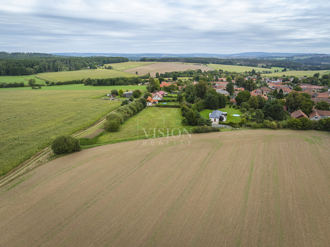 Prodej stavebního pozemku 4 016 m² – fotografie 3