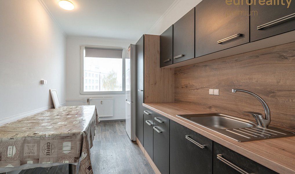 Prodej bytu 3+1 76 m², Tachov – náhled fotky 2