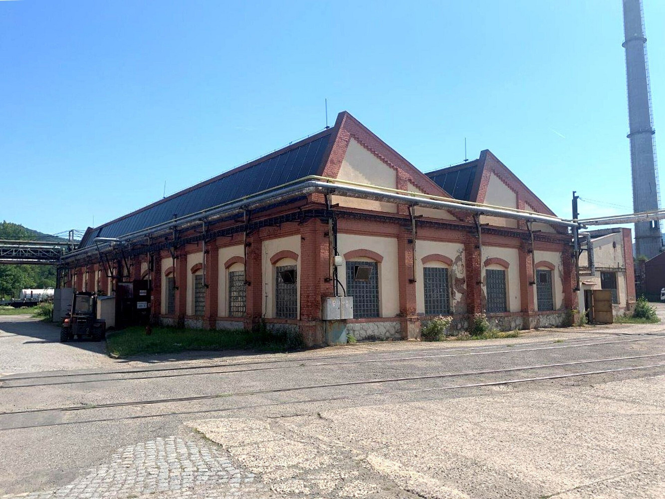 Pronájem výrobních prostor 942 m² – fotografie 3