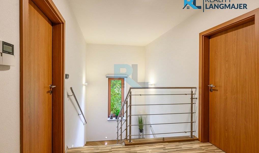 Prodej domu 183 m² s pozemkem 724 m², Plzeň – náhled fotky 23