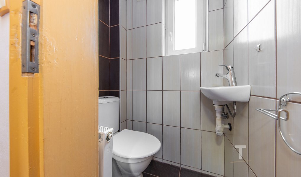 Prodej domu 245 m² s pozemkem 1 569 m², Miroslav – náhled fotky 15
