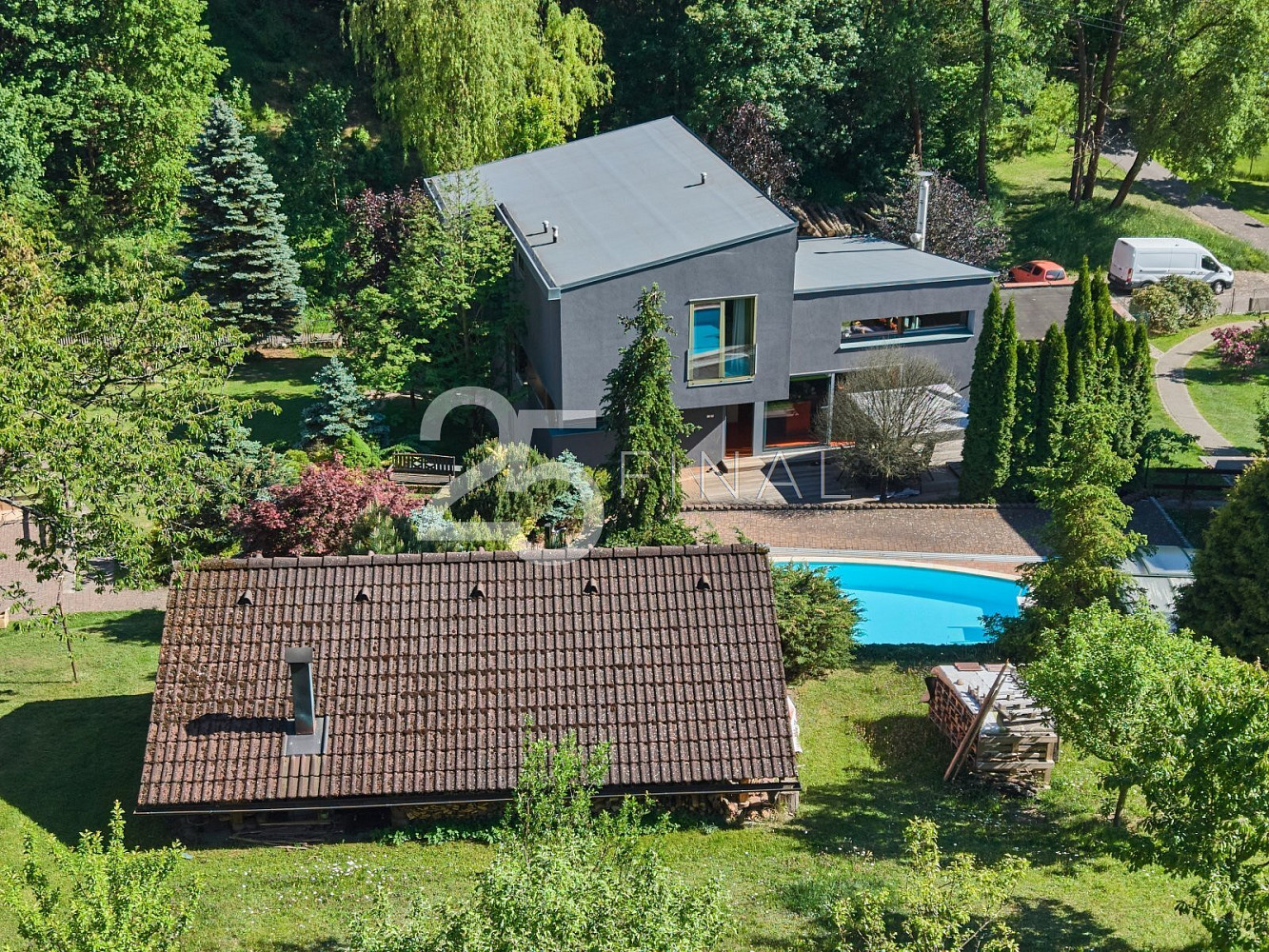 Prodej domu 214 m² s pozemkem 1 115 m²