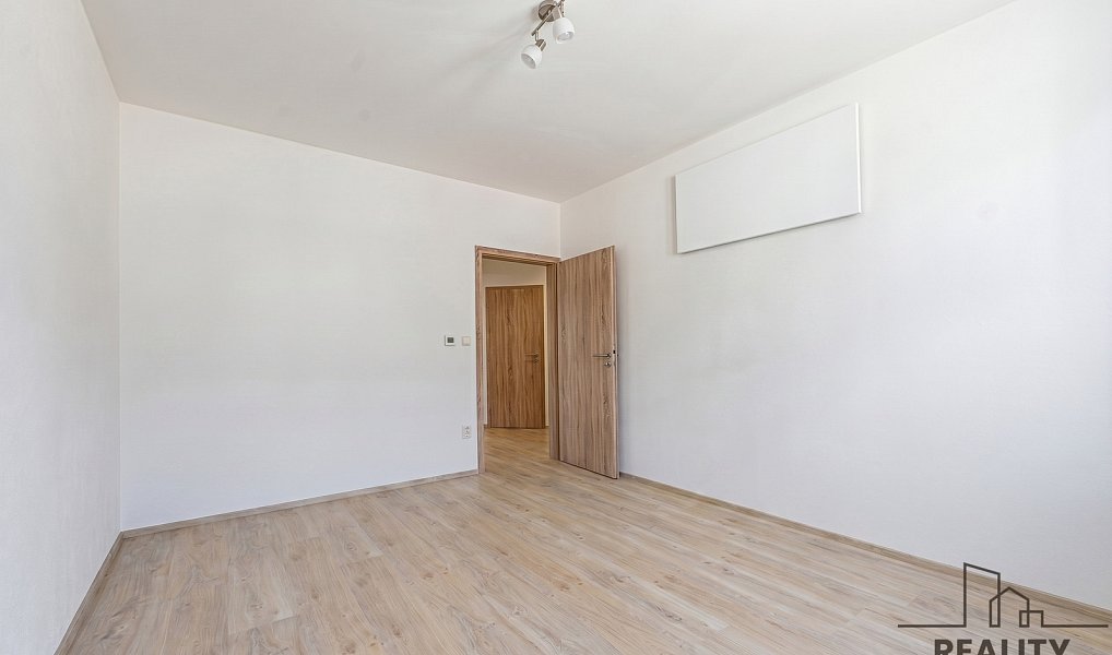 Prodej bytu 4+kk 80 m², Vochov – náhled fotky 13