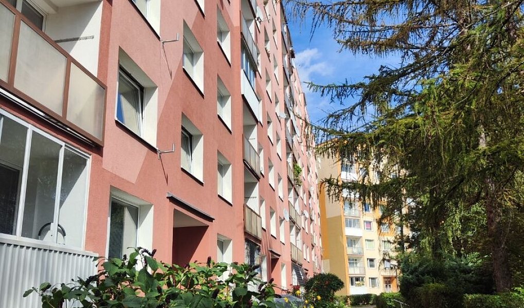 Pronájem bytu 1+1 36 m², Chomutov – náhled fotky 2