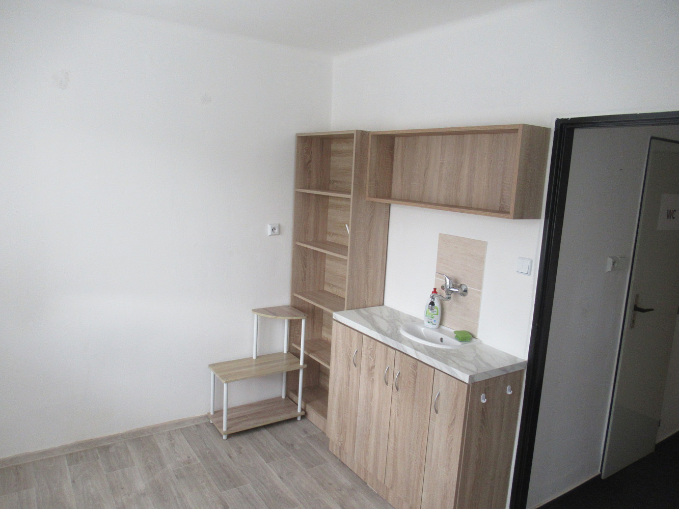 PRONÁJEM KANCELÁŘÍ , Železničářská 506, Trutnov – pohled 2