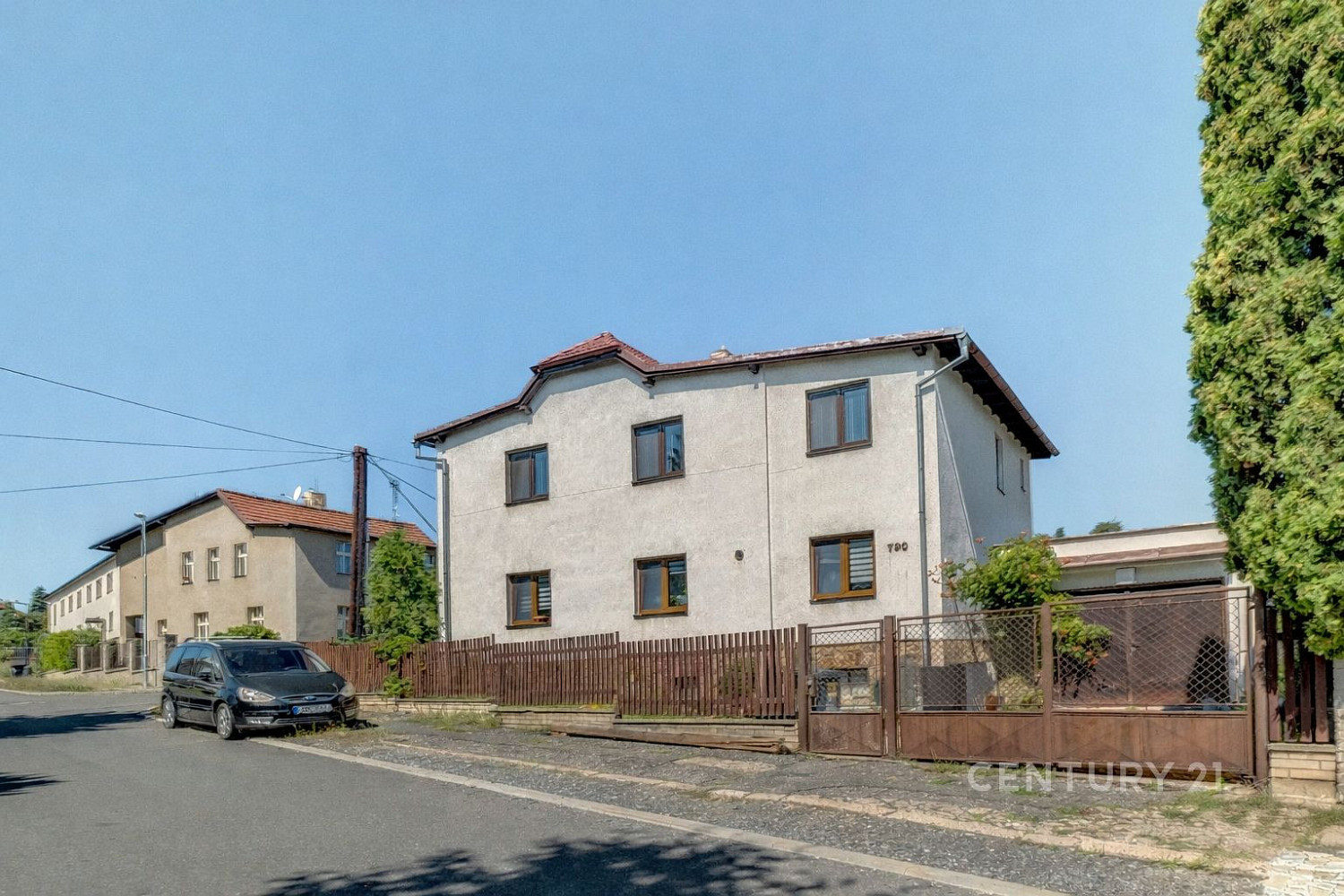 Pronájem bytu 4+kk 97 m² – fotografie 2