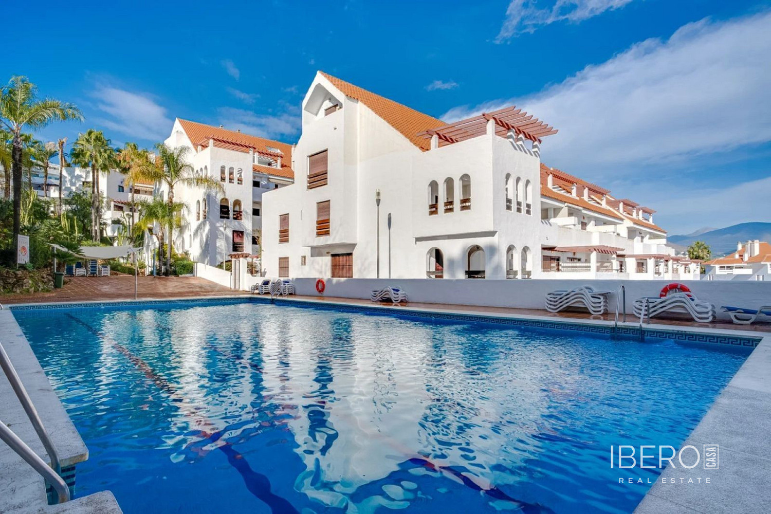 Piso 4+kk – Marbella, Nueva Andalucía