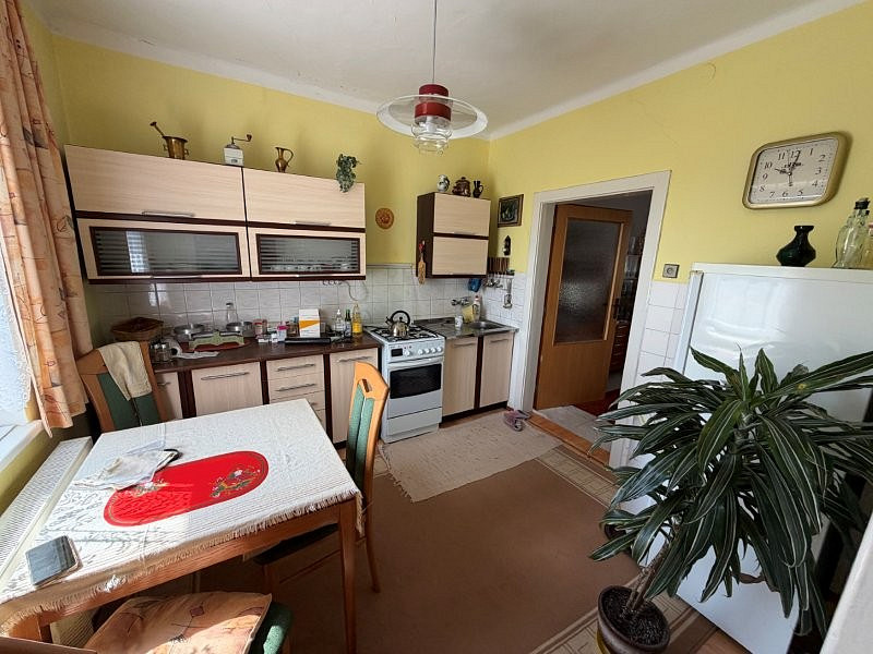 Prodej domu 200 m² – fotografie 3