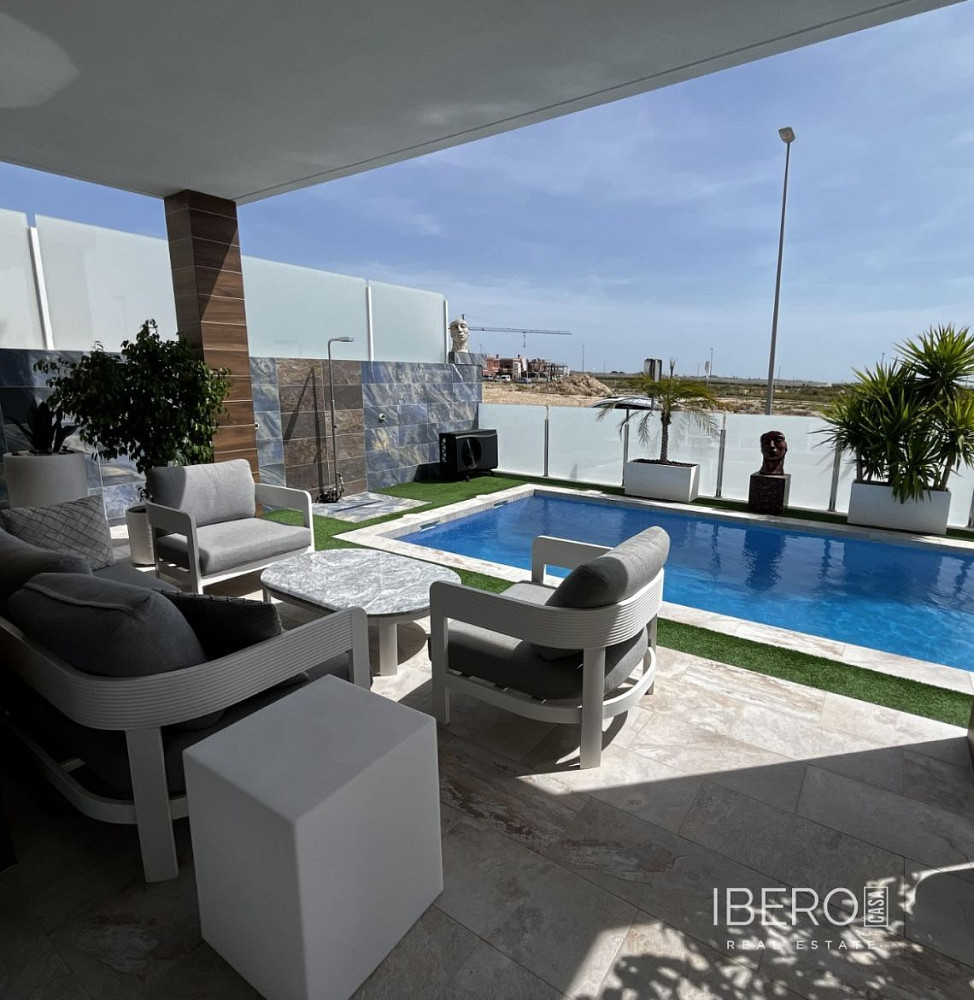 Prodej domu 212 m² s pozemkem 174 m², Orihuela
