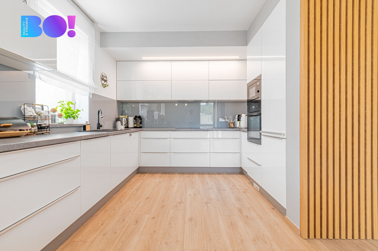 Prodej domu 206 m² s pozemkem 2 730 m² – fotografie 2