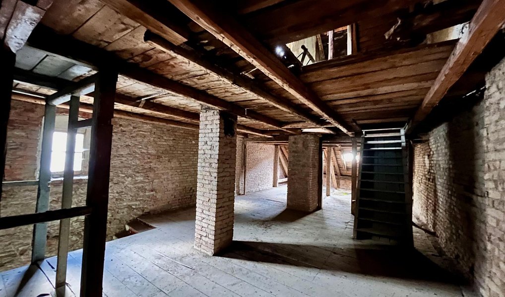 Prodej domu 264 m² s pozemkem 266 m², Jáchymov – náhled fotky 13