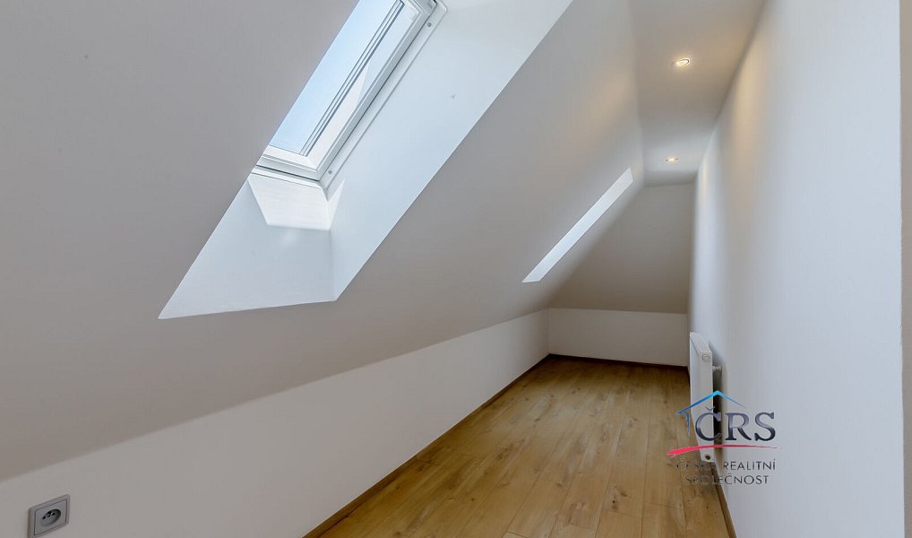 Prodej domu 167 m² s pozemkem 938 m², Skorkov – náhled fotky 13