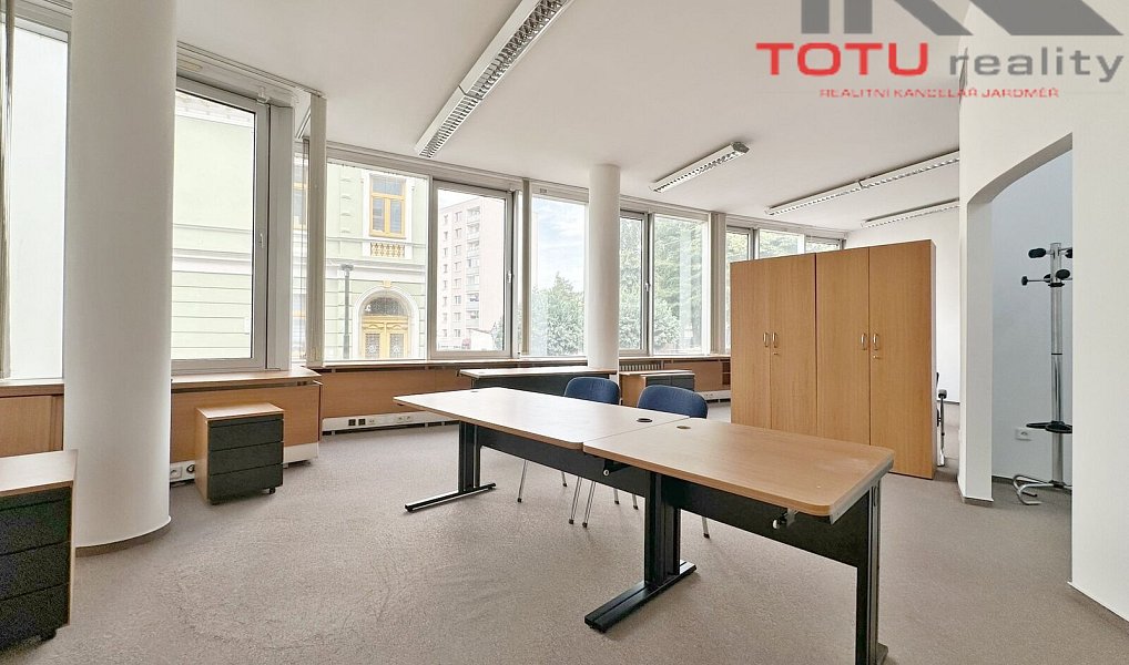 Pronájem kanceláře 71 m², Chrudim – náhled fotky 3