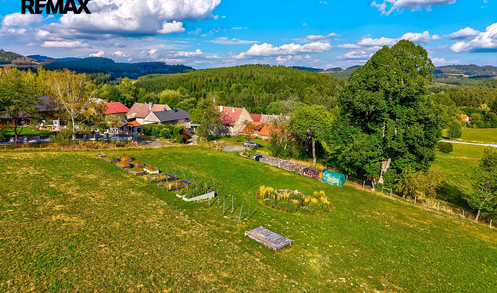 Prodej stavebního pozemku 2 574 m², Vyšší Brod – náhled fotky 13
