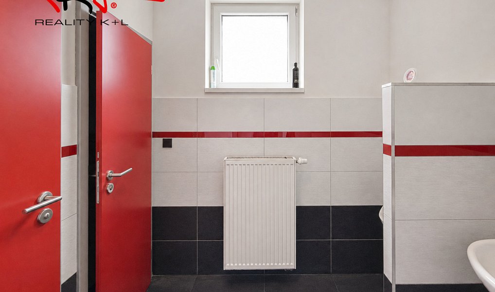 Pronájem kanceláře 32 m², Martiněves – náhled fotky 7