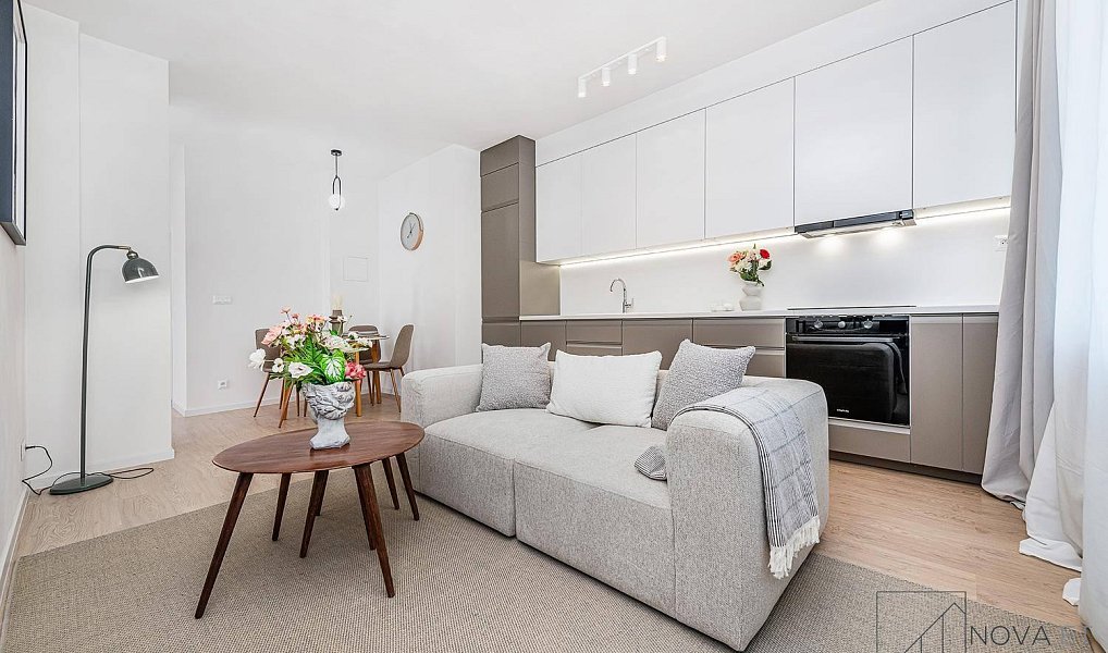 Prodej bytu 4+kk 83 m², Praha – náhled fotky 2