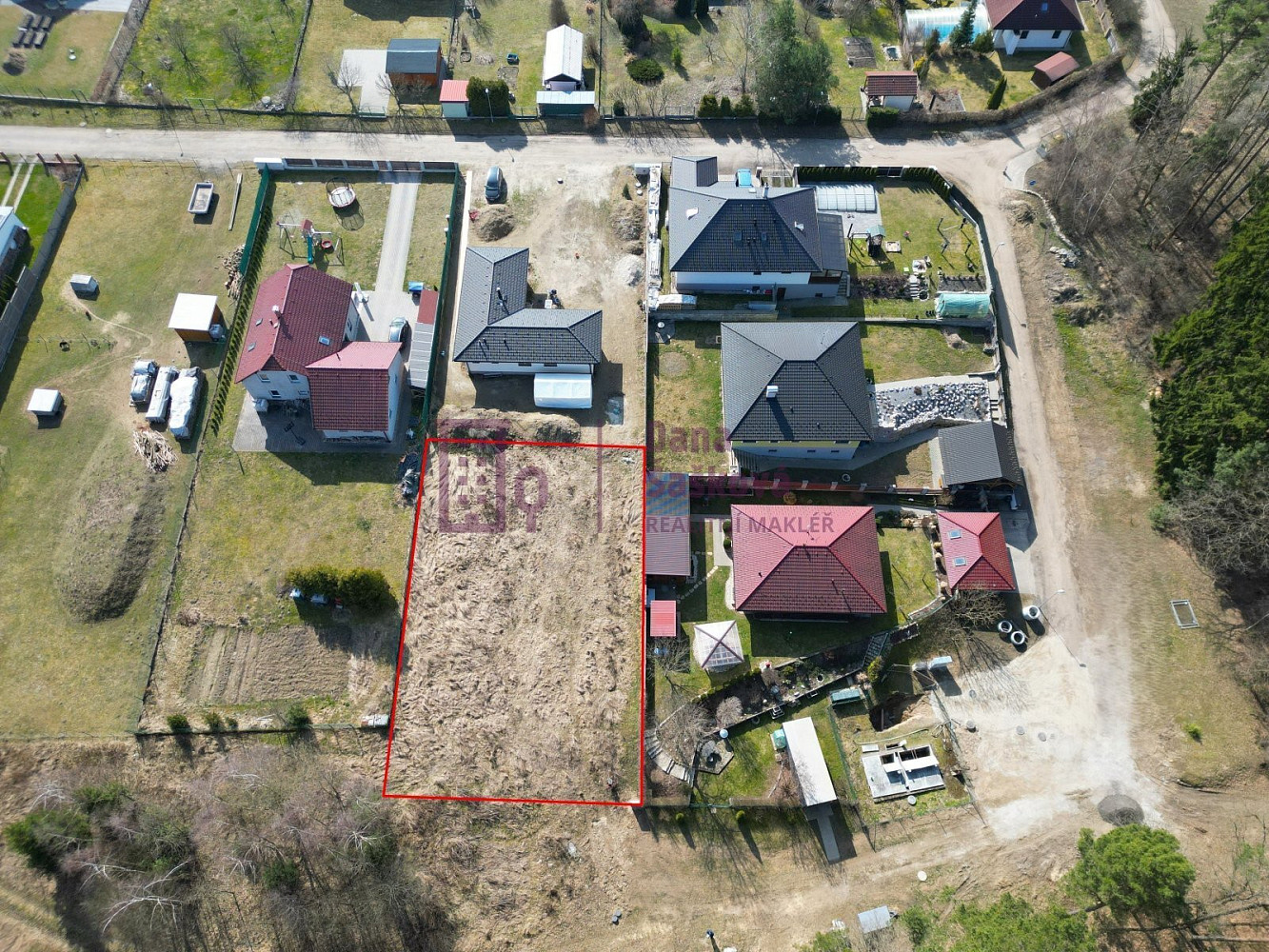 Prodej stavebního pozemku 836 m² – fotografie 5