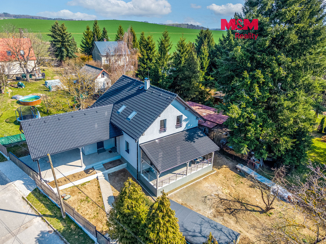 Prodej domu 170 m² s pozemkem 893 m²