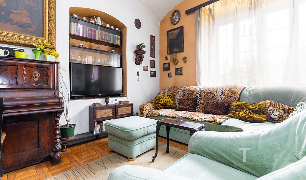 Prodej domu 258 m² s pozemkem 991 m², Nespeky – náhled fotky 3