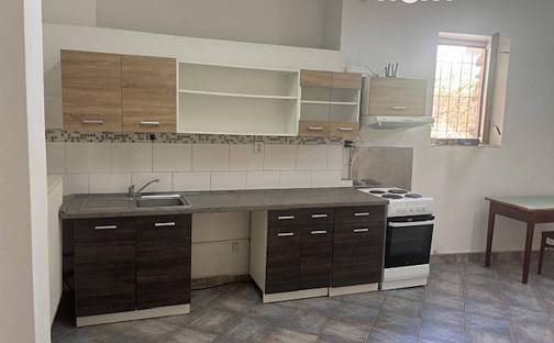 Pronájem bytu 3+kk 78 m², Dobšova, Kamenice nad Lipou, okres Pelhřimov